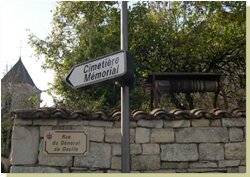Colombey les deux eglises visite du mmorial de la boisserie, de la croix de lorraine et de la tombe du gnral de Gaulle